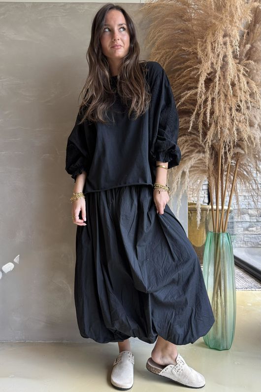 Atik Batwing Top Black - p